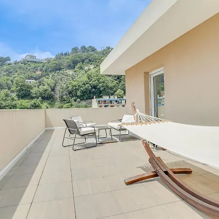 Spacieux Rooftop Parking, Terrasse Ensoleillee Menton Exterior foto