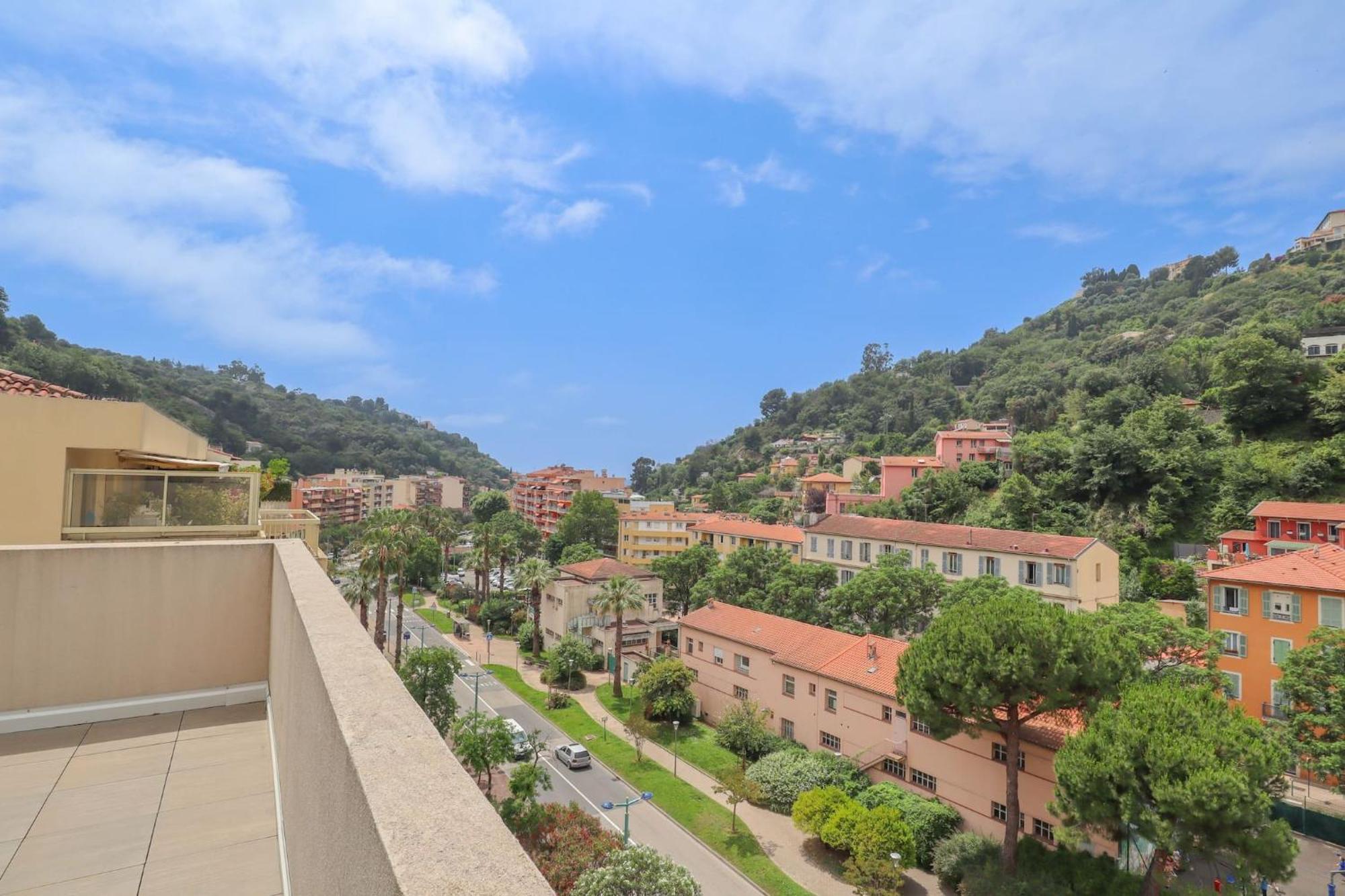 Apartamento Spacieux Rooftop Parking, Terrasse Ensoleillee