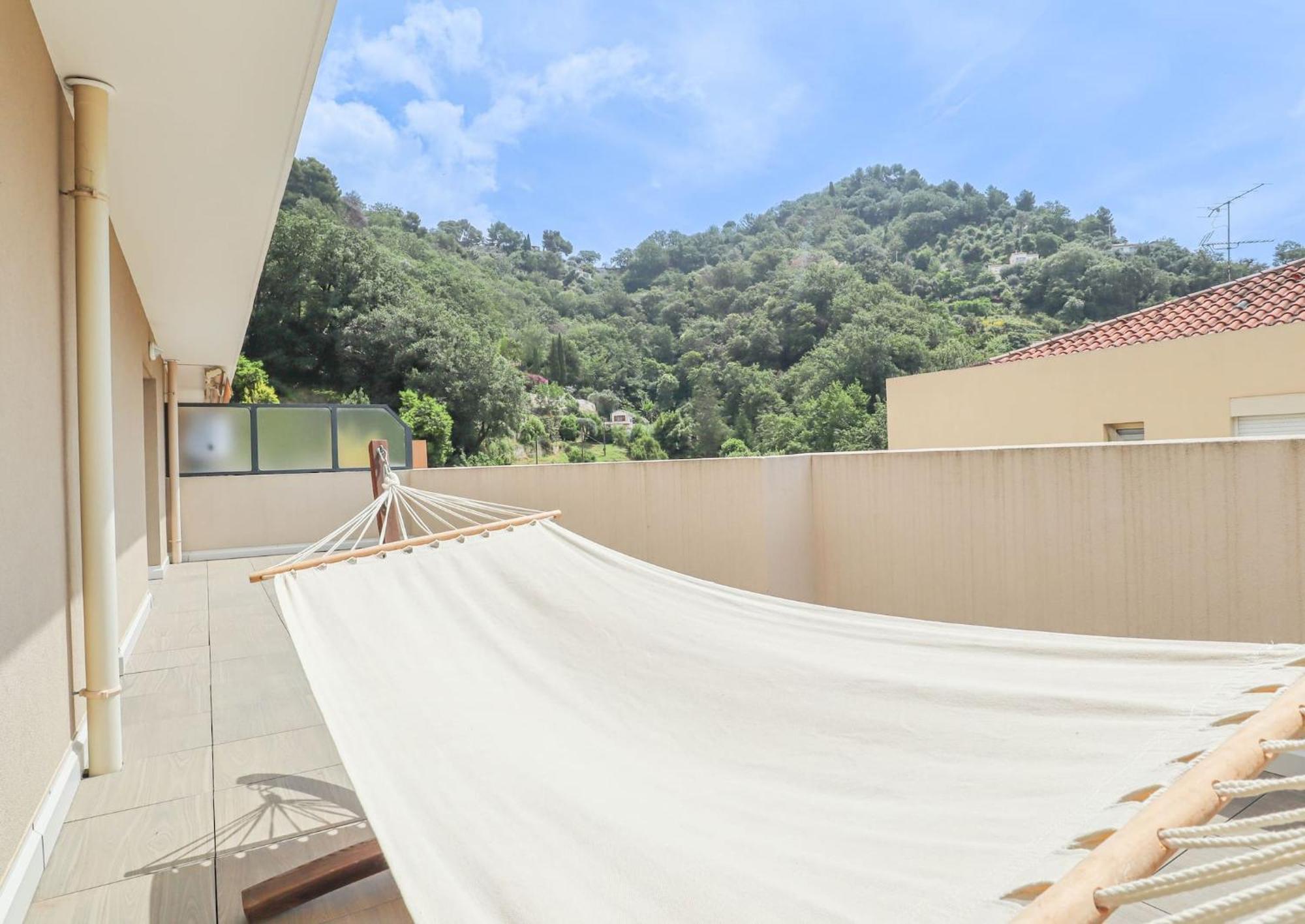 Apartamento Spacieux Rooftop Parking, Terrasse Ensoleillee *